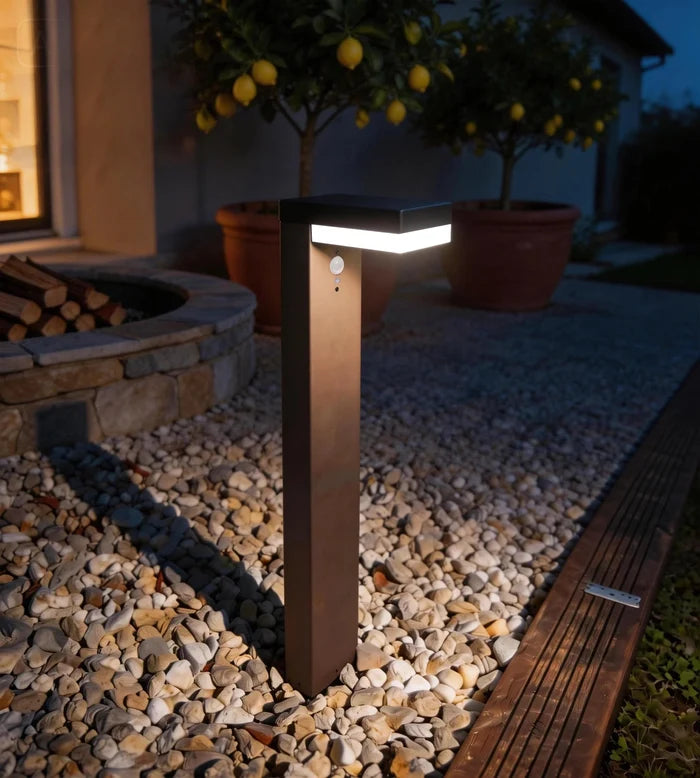Borne Led Solaire VENUS - Détecteur de mouvements - 3 modes d'éclairage 100 à 1000 lumens - Lumihome