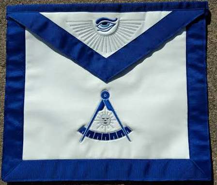 D3800 Apron Past Master with Adjustable Belt