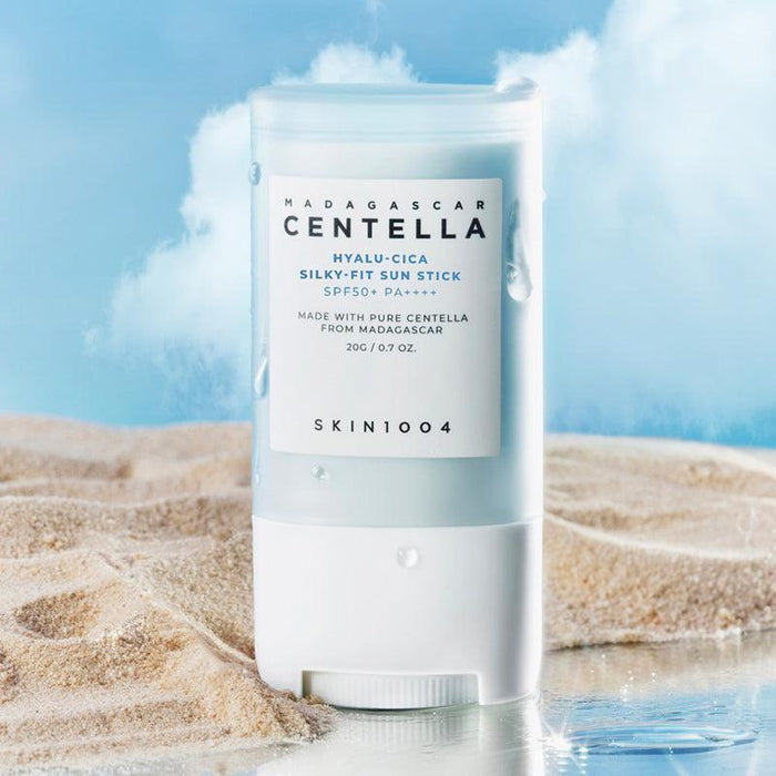 [SKIN1004] Madagascar Centella Hyalu-Cica Silky Sun Stick SPF 50+ PA++++ 20g - Ballagrio